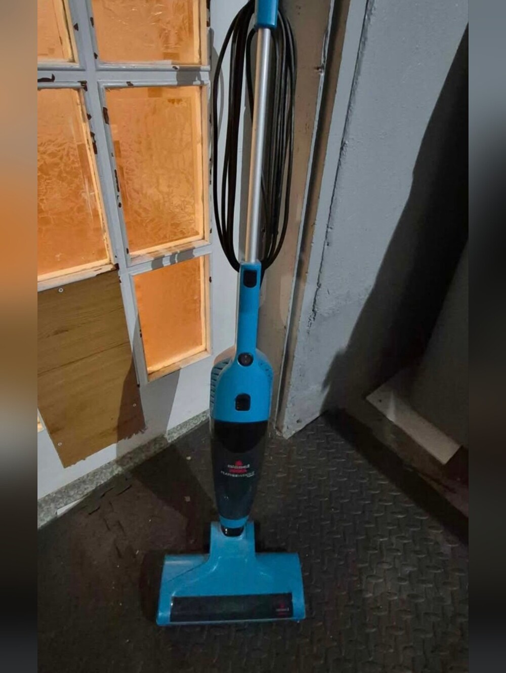 Bissell Featherweight Stick Vacuum Cleaner - Blue and Black